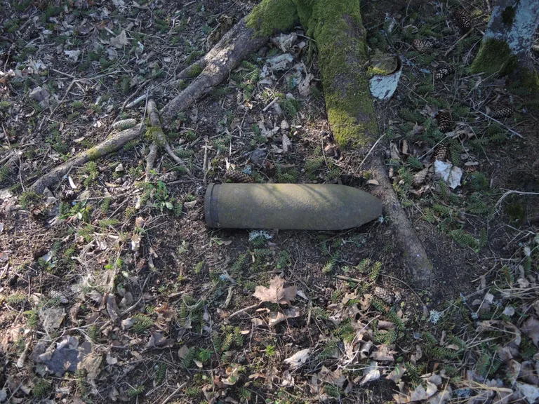 Allikõnnu külast leiti kahurimürsk.