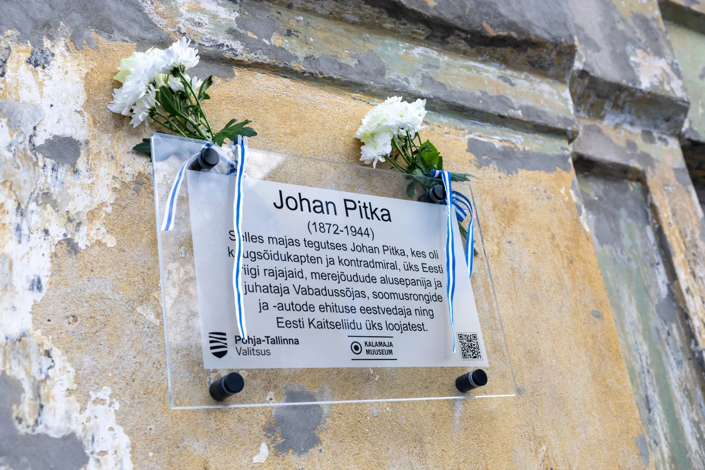 Johan Pitka mälestustahvli avamine.