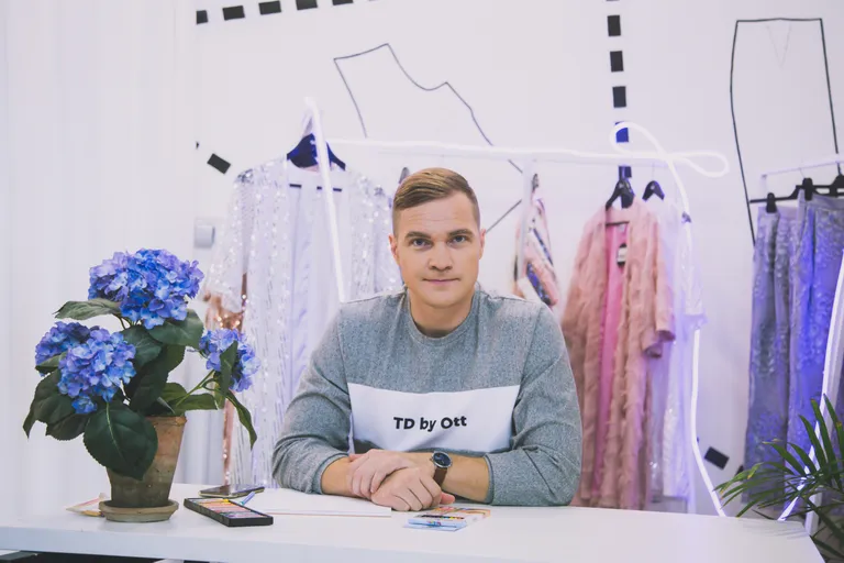 Ott Lepland on sümpaatne noormees kriminaalselt hea häälematerjaliga. Moelooja talenti on ta seni hästi varjanud, aga saates tuli tema nutikas talent juba päevavalgele. Mis saab suurel laval?