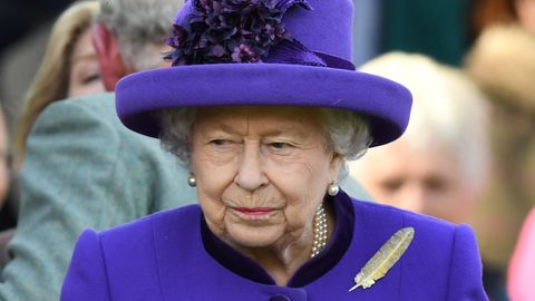 Прощения не будет: Елизавета II приняла жесткое решение касательно принца Гарри