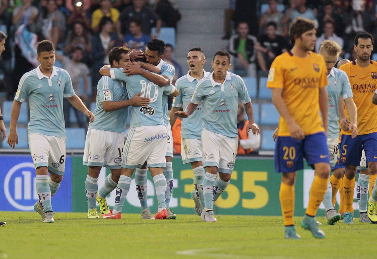 Celta Vigo mängijad rõõmustavad järjekordse värava üle.