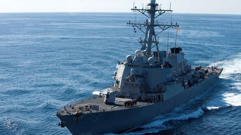 Пекин обвинил корабли США во вторжении в территориальные воды Китая  