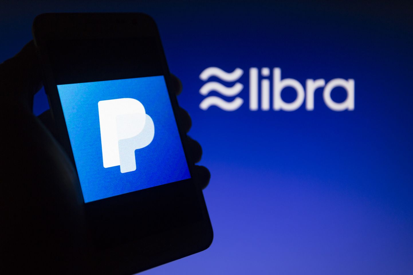 Libra ja PayPali logod.