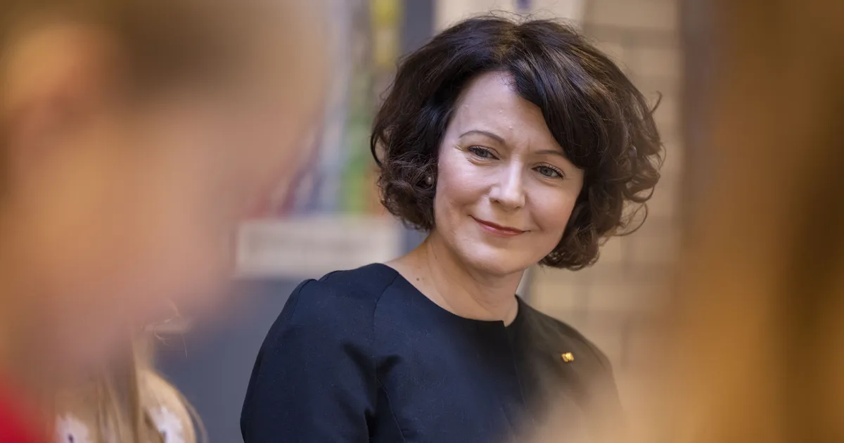 Cartea săptămânii ⟩ Experiența personală a Primei Doamne a Finlandei în culise și responsabilități