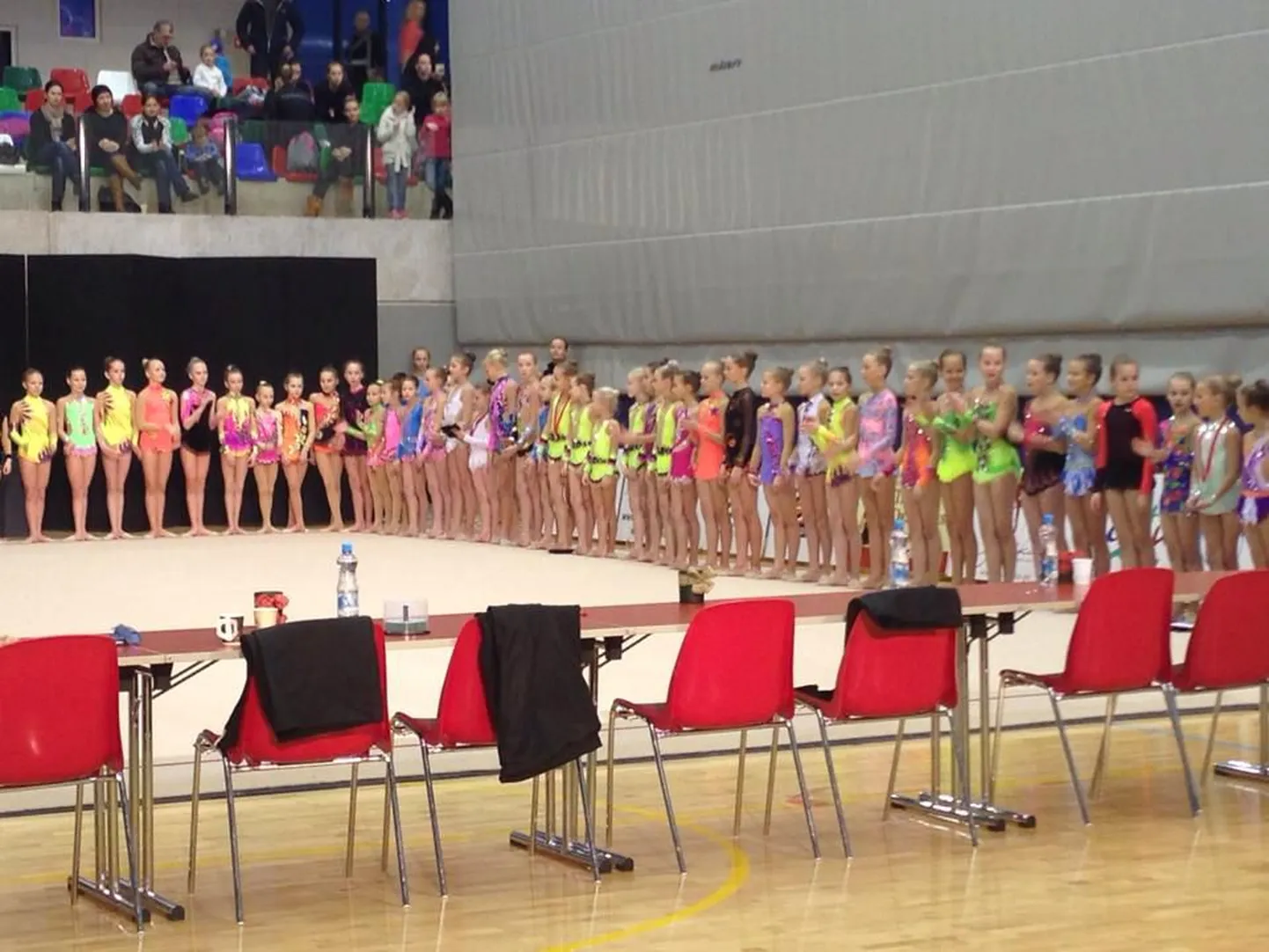 Eesti jalgpalliliidu korraldusel Tallinnas kestval aastalõputurniiril mõõtu võtnud U-19 noormeeste turniiril sai spordiklubi Tääksi esindus teise koha.