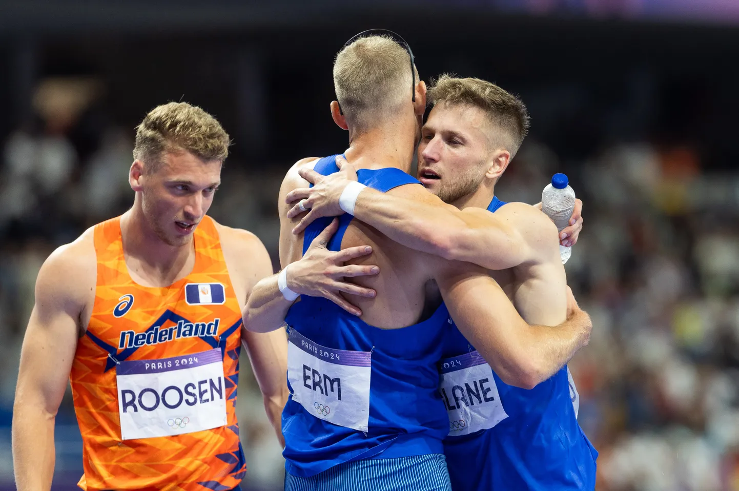 Janek Õiglane ja Johannes Erm vahetult pärast Pariisi olümpia kümnevõistluse viimast ala, 1500 m jooksu.