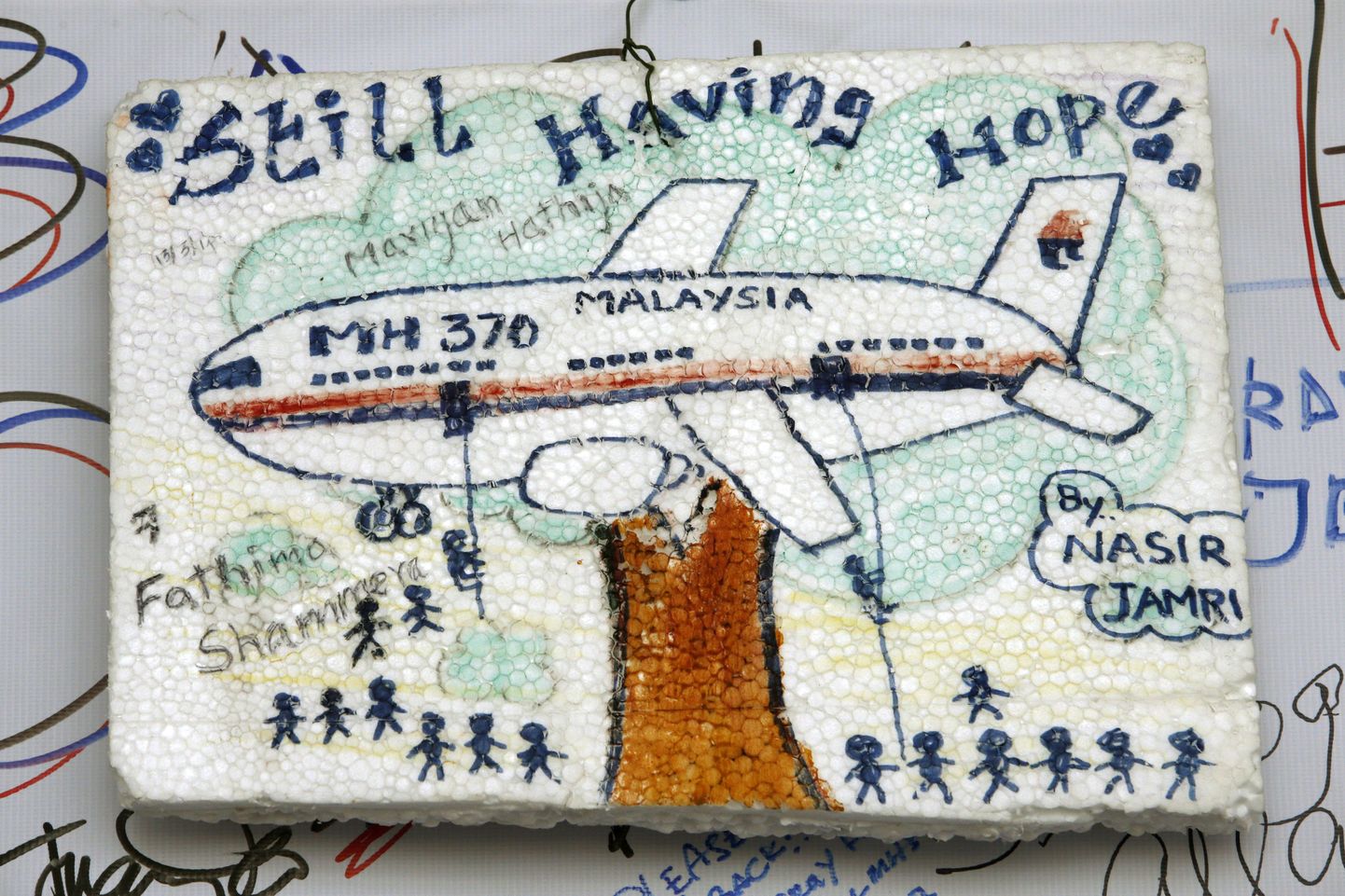 Malaysia Airlinesi lennu 370 mälestusjoonistus