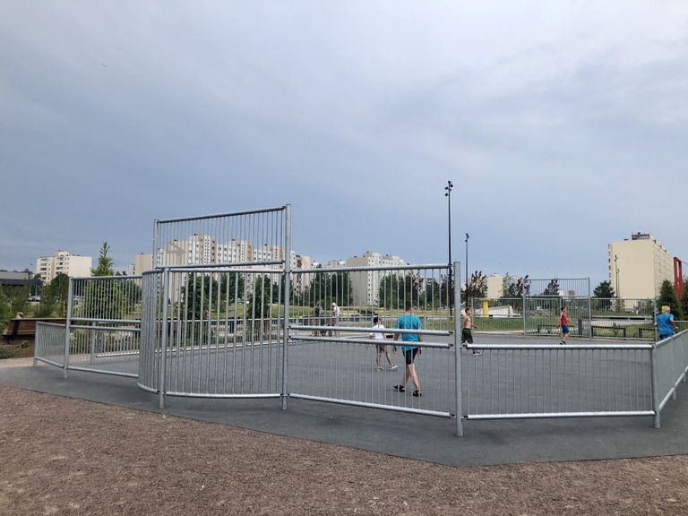 Футбольная площадка в парке Прийсле