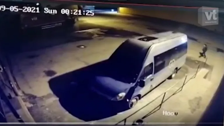 В Раквере на улице Выйду Кейди села в угнанный автобус.