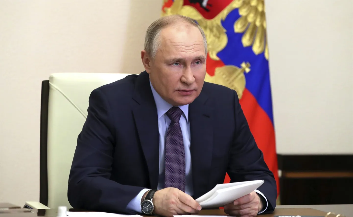 Venemaa president Vladimir Purin vestles Saudi Araabia kroonprints Mohammed bin Salmaniga