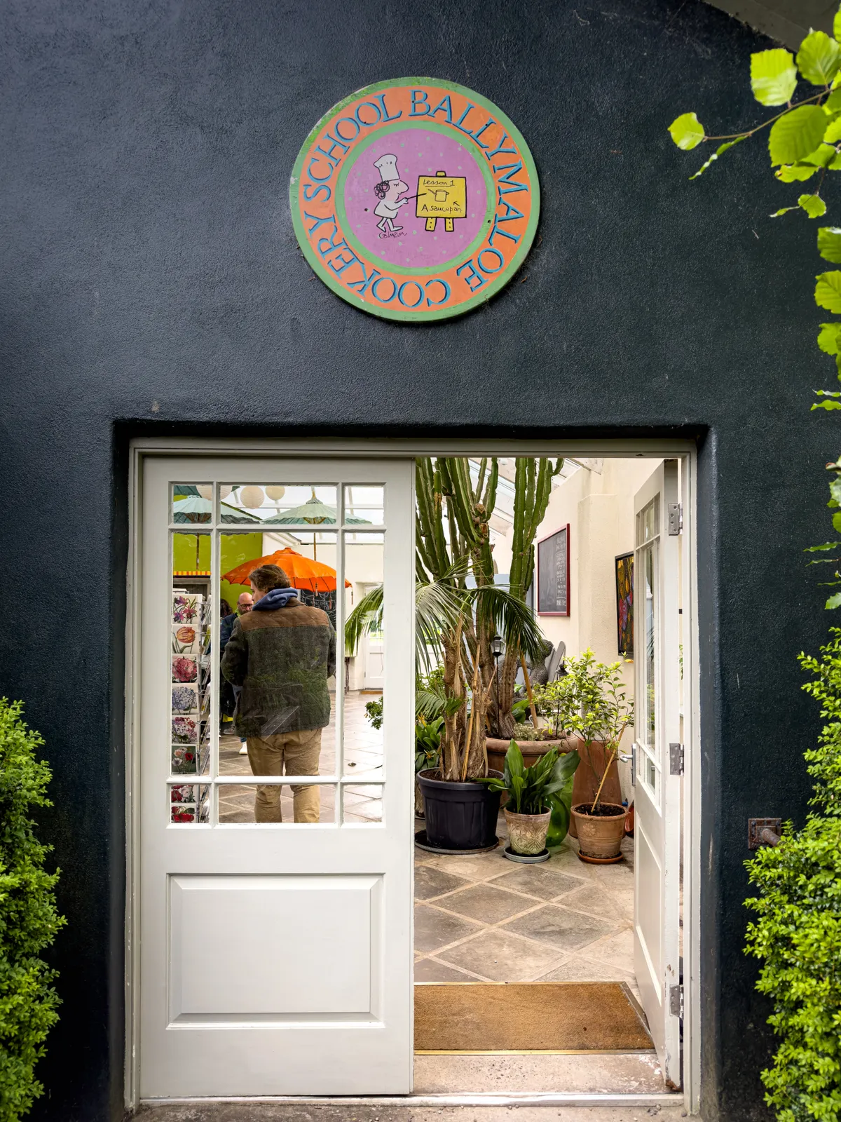 Kulinārijas skola "Ballymaloe Cookery School" Korkā.