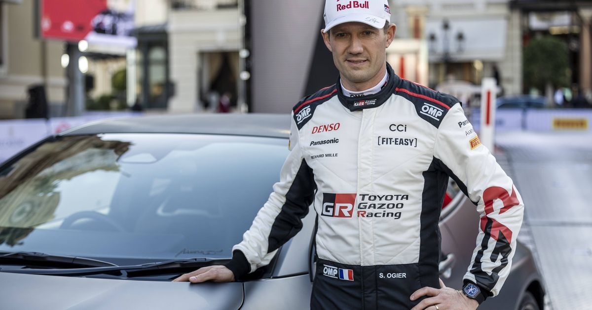 Ogier loobus sõbra mälestamiseks šampanja pritsimisest