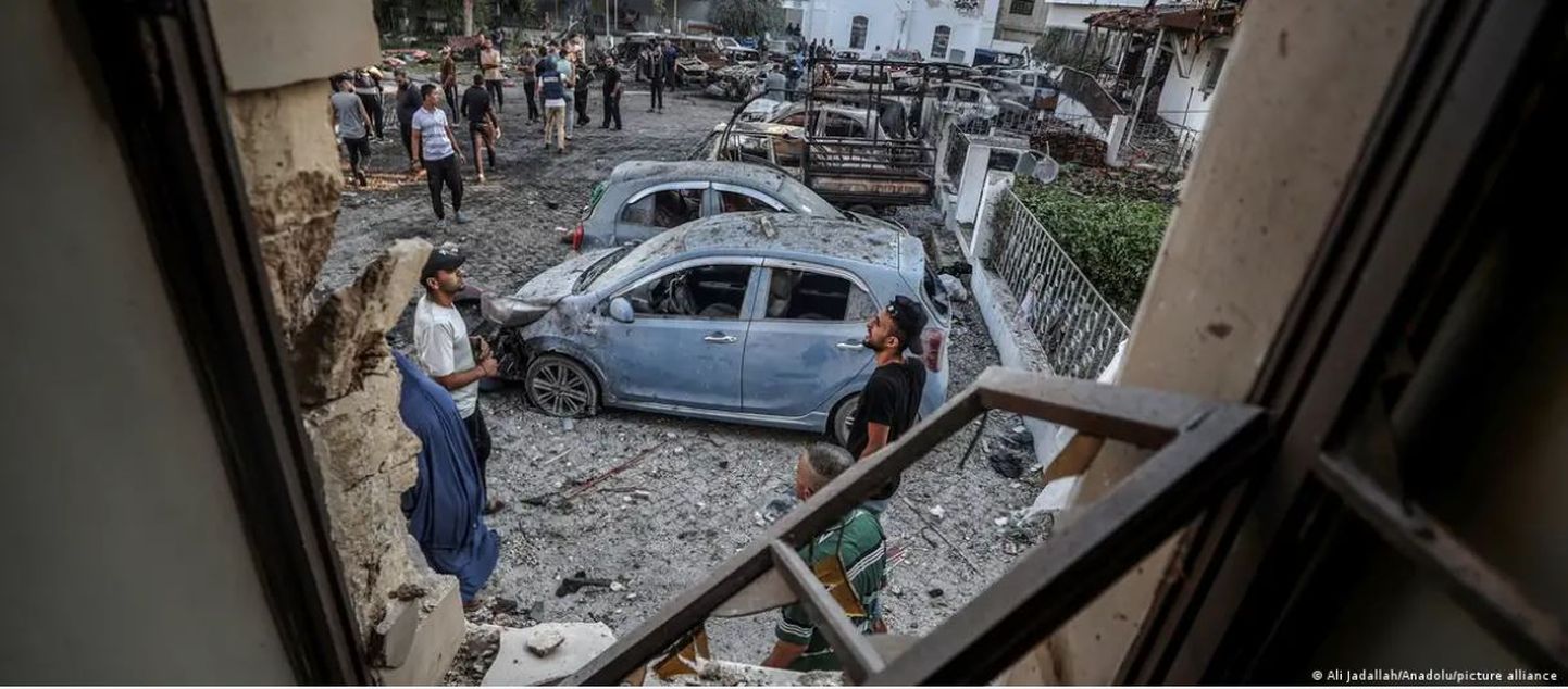 Последствия удара по больнице Аль-Ахли в секторе Газа, 18 октября 2023 года