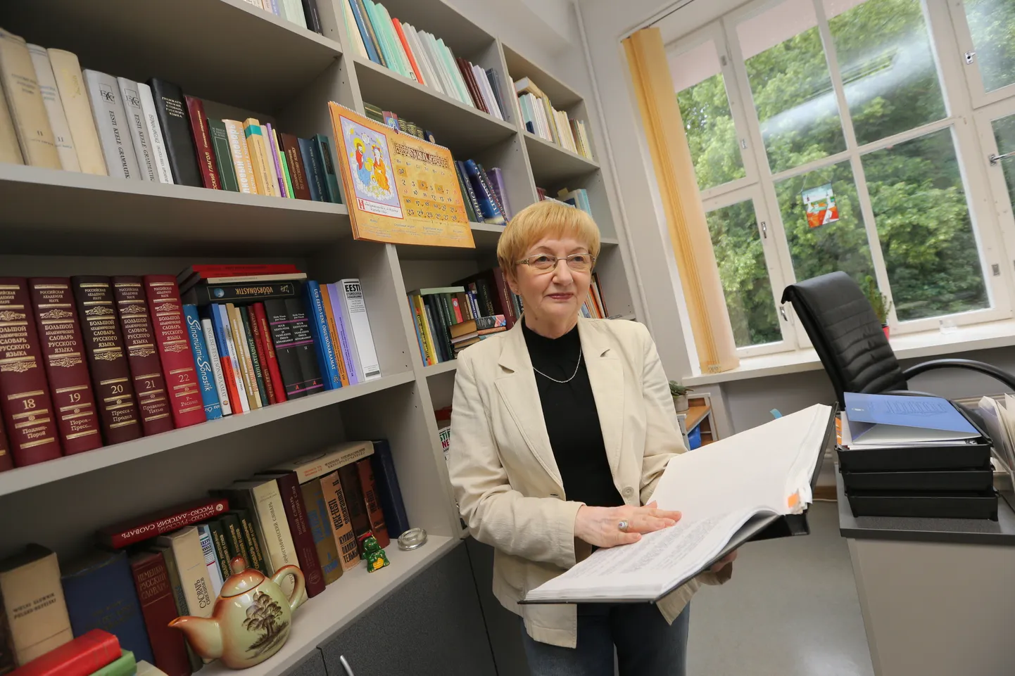 Pildil TÜ emeriitprofessor Irina Külmoja.