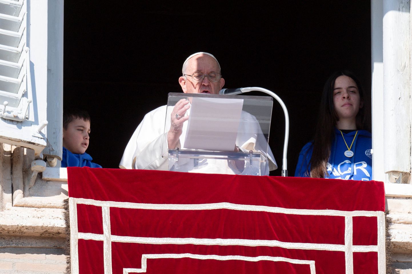 Paavst Franciscus pidas inglipalve.