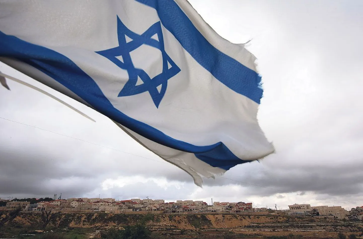 Iisraeli lipp lehvib Läänekalda juudiasunduste kohal.