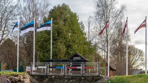 Эстония усилила охрану границы с Россией и Латвией