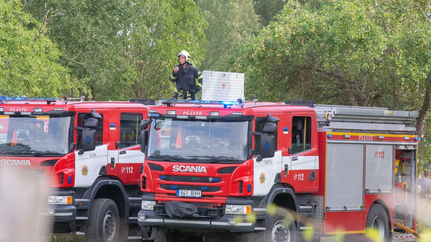 Tuletõrje ja päästja.