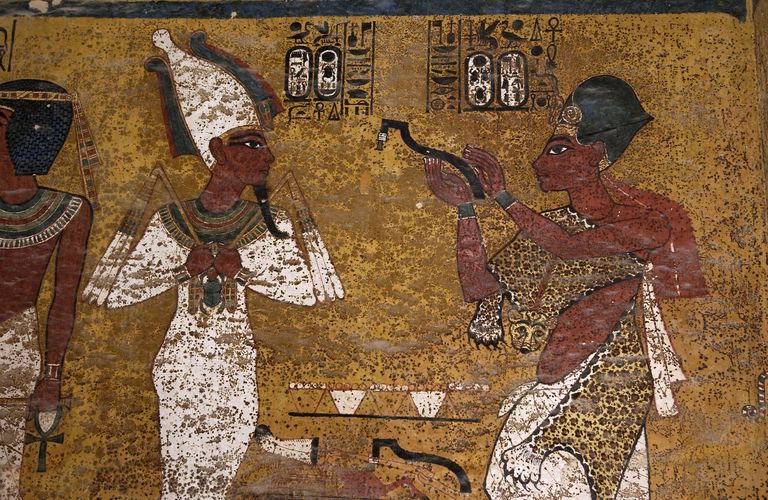 Seinamaaling, millel on kujutatud Tutanhamonit (vasakul) ja pärast teda valitsenud vaaraod Ay'd