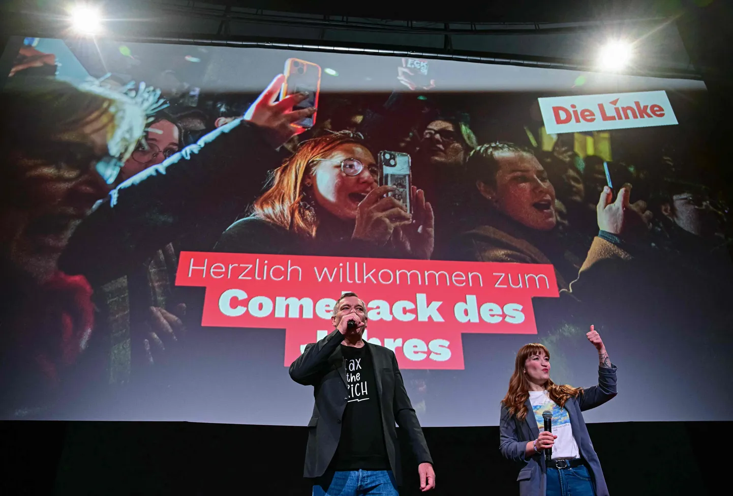 Vasakpartei (Die Linke) juhtkandidaadid Jan van Aken ja Heidi Reichinnek valimisvõitluse viimasel üritusel Berliini 21. veebruaril 2025. aastal.