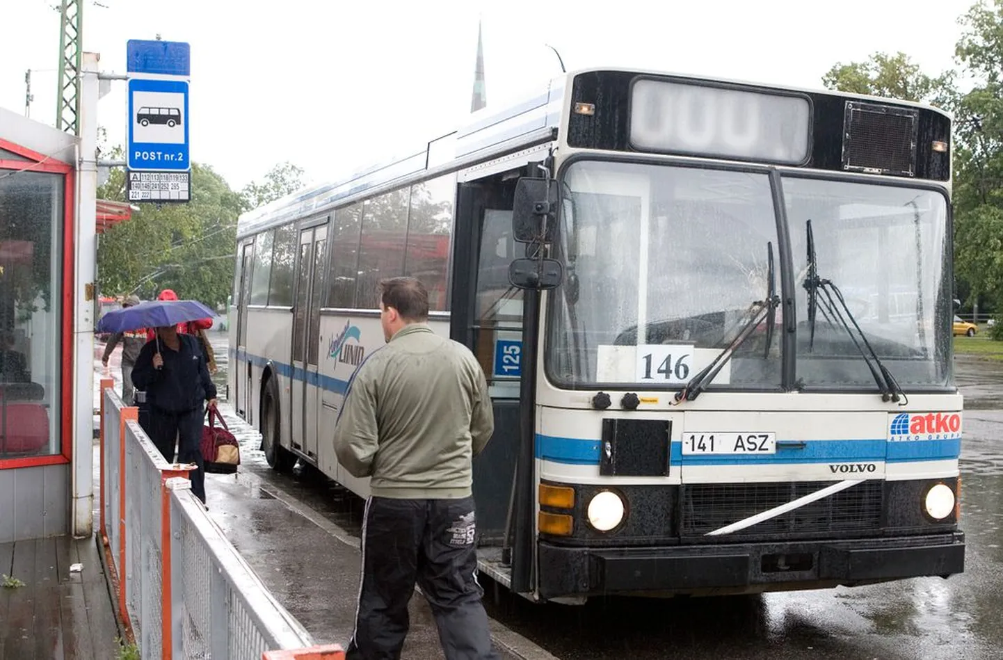 Harjumaa liine sõitvate busside peatus Tallinnas Balti jaamas..