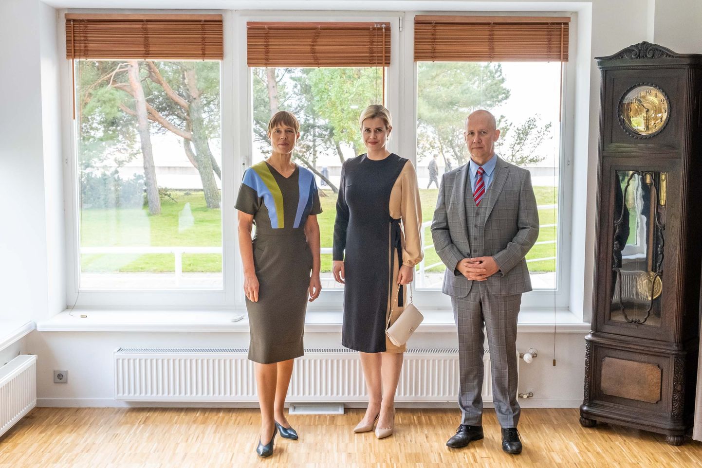 Президент Керсти Кальюлайд встретилась сегодня в Пярну с представителями белорусской оппозиции – Вероникой и Валерием Цепкало