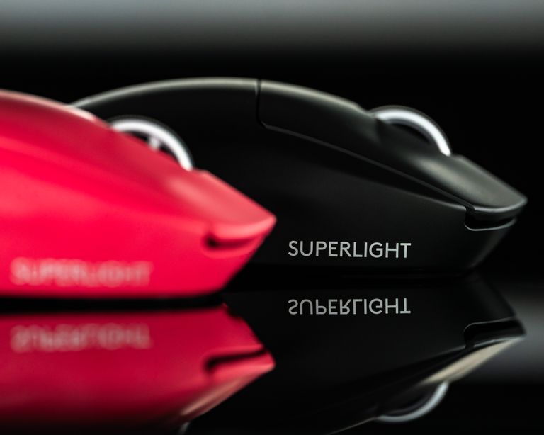 Väliselt on nii Superlight kui ka Superlight kaks äravahetamiseni sarnased