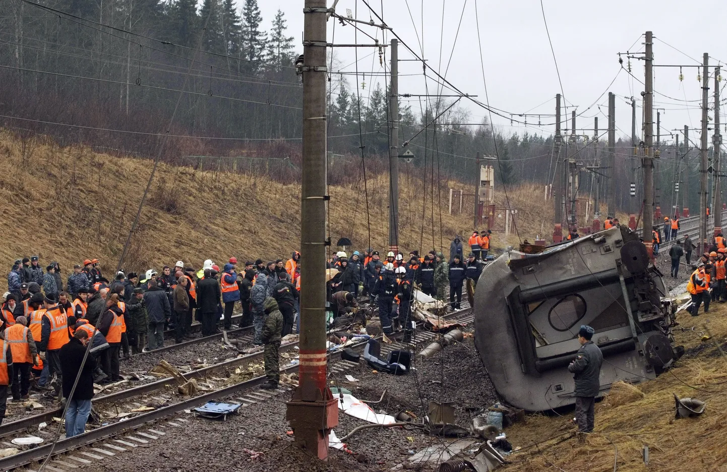 Место крушения Невского экспресса в 2009 году.