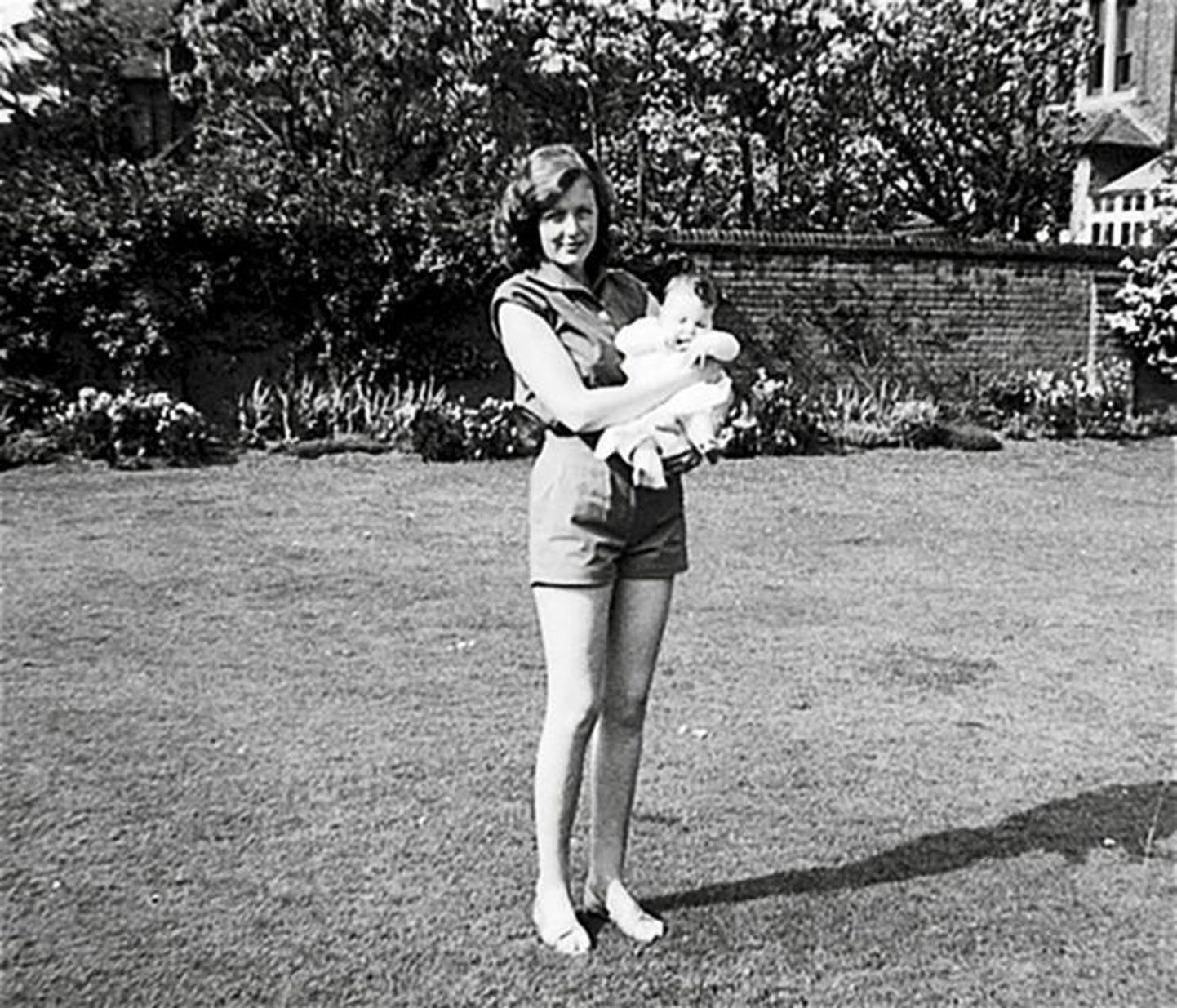 Penelope Lively koos tütar Josephine’iga 1958. aastal.