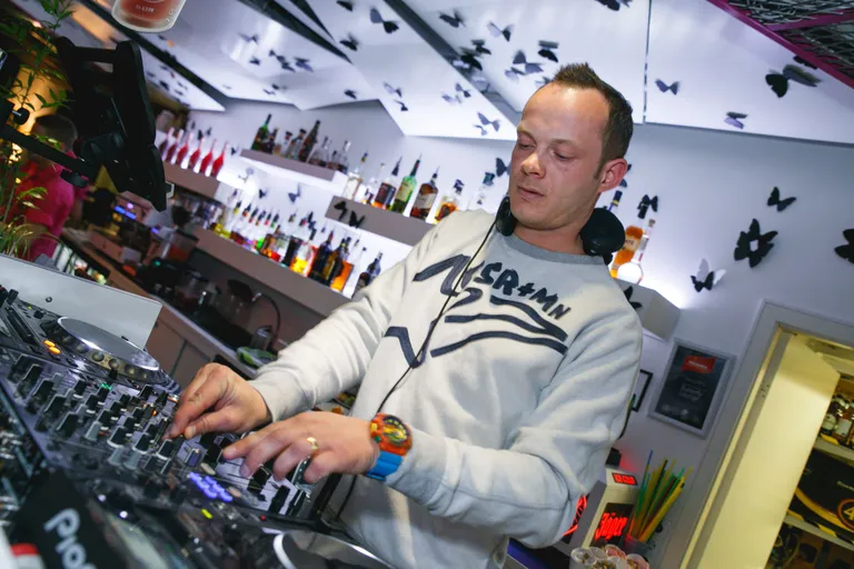 DJ Widenski