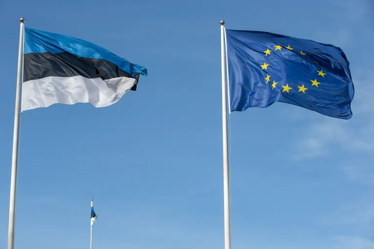 Eesti ja Euroopa Liidu lipud. Foto: Erik Prozes