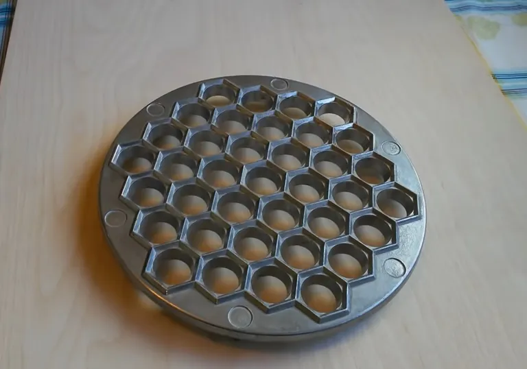 Пельменница.
