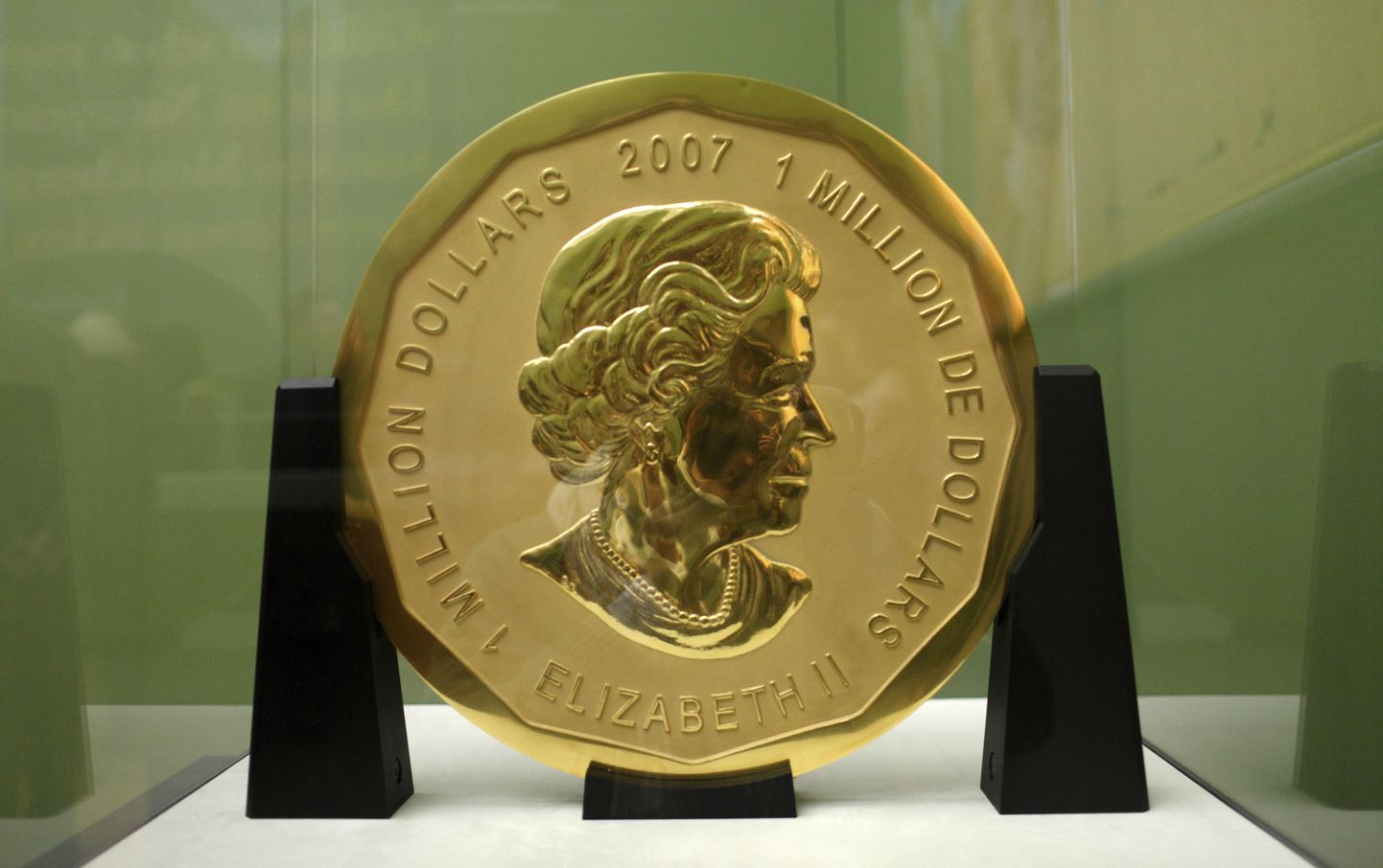 100-kilogrammine Kanadas vermitud kuldmünt, mis oli Berliini Bode muuseumis. Vargad viisid selle 27. märtsil 2017