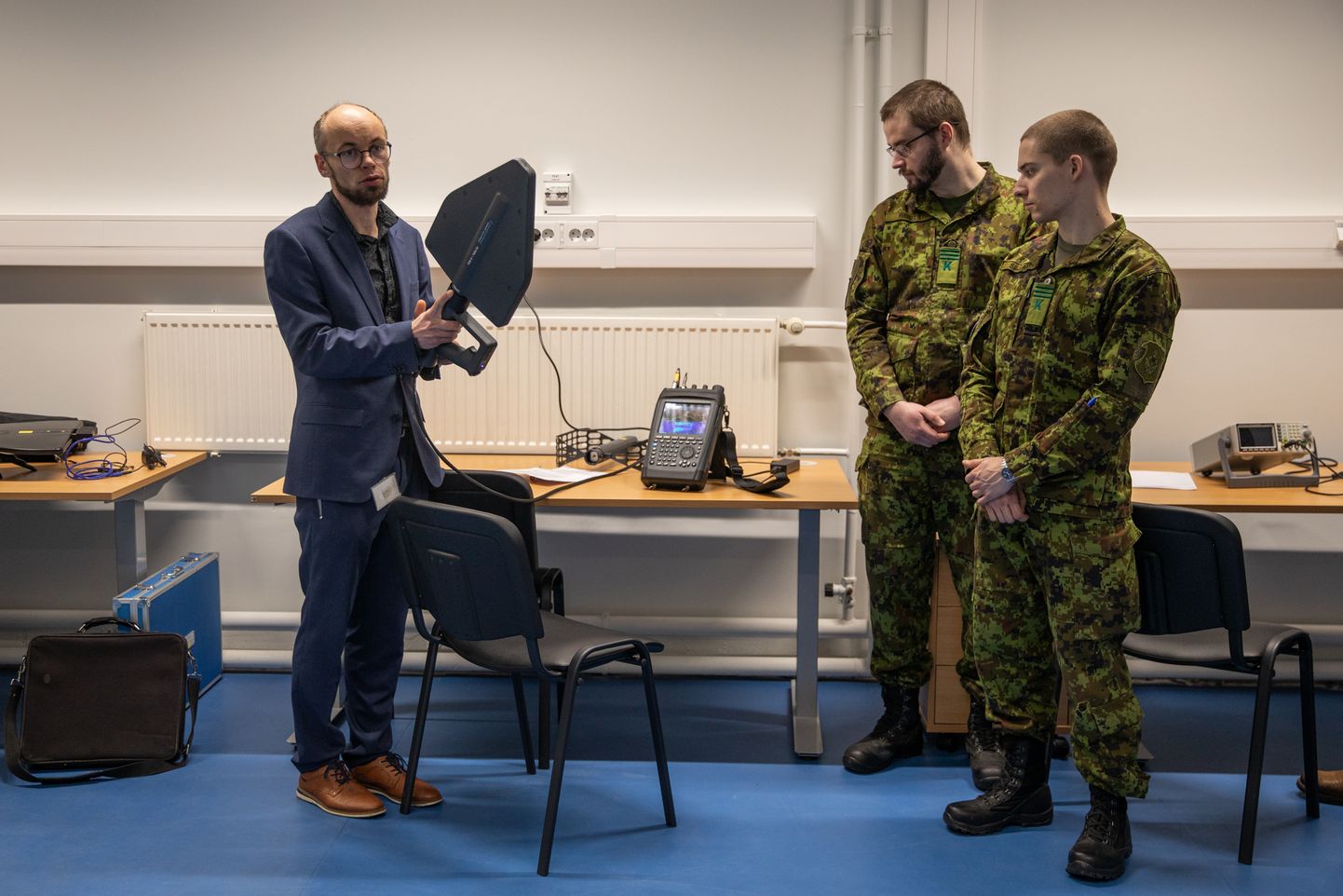 Estonian Military Academy's electronic warfare center of excellence opens e-warfare lab.