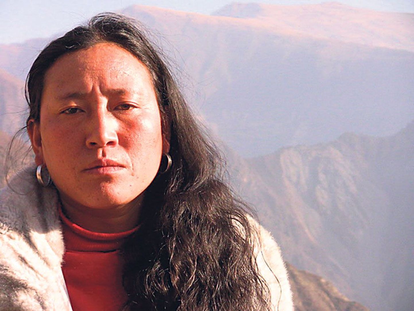 Tänu juhusele kohtas tiibetlanna Zanta ameerika raadioreporterit, mis muutis tema elu ning lõi sõpruse erinevast kultuuriruumist pärit naiste vahel.