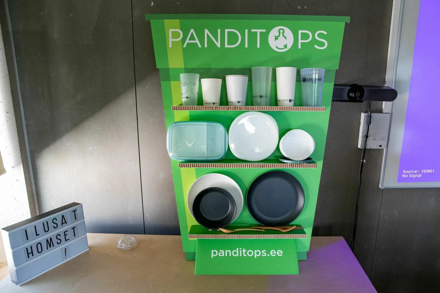 Noorte laulu- ja tantsupeol kasutatava pandinõude süsteemi tutvustus.