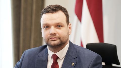 Minister Uzulnieks: O upokojitvah obeh ne bo