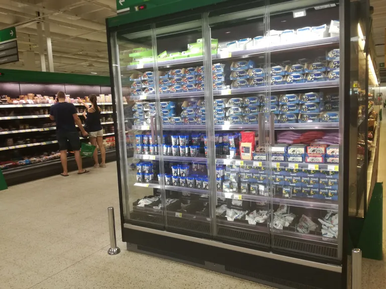 Prisma uuenenud külmikuuksed ei lase enam külma niisama lihtsalt välja. Ka on uued uksed varasematest märksa energiasäästlikumad.