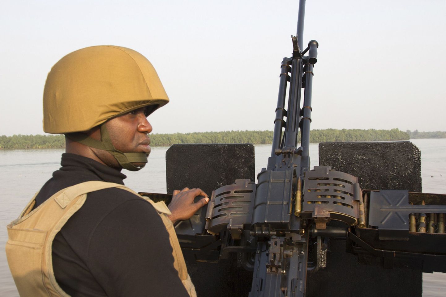 Nigeeria armee kavatseb Nigeri jõe suudmeala kurjategijatest puhastada.