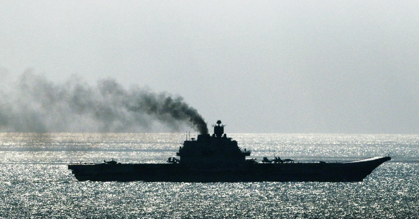 Авианосец "Адмирал Кузнецов".