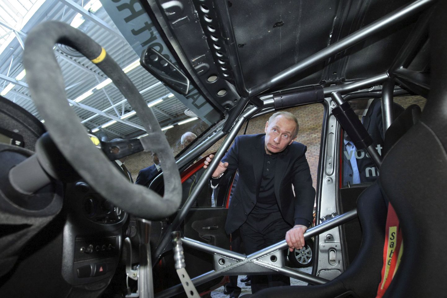 Peaminister Vladimir Putin külastas AvtoVAZi tehast märtsi lõpus.