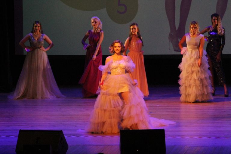 В ДК "Ругодив" прошел финал конкурса Мисс Нарва 2019.