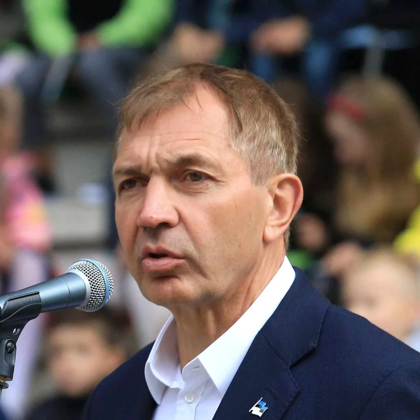 Patarei merekindlust arendav ärimees Urmas Sõõrumaa soovib kriisi tõttu panna arenduse viieks aastaks pausile, riigiga sõlmitud lepingu tingimused seda aga teha ei luba.