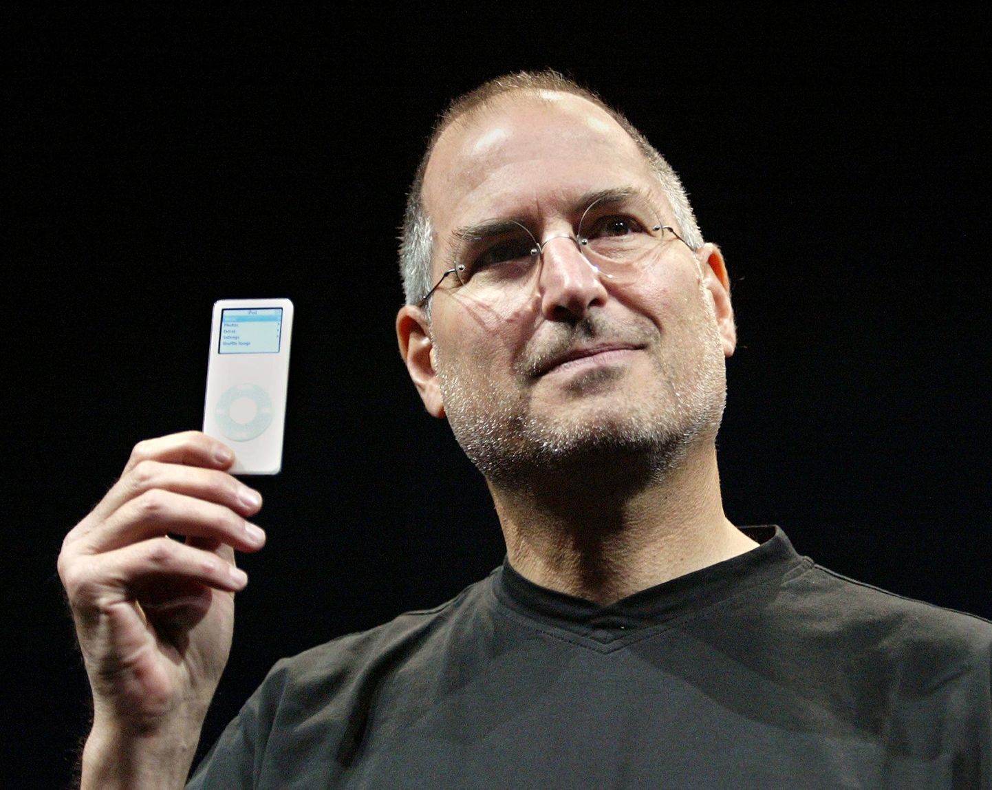 Steve Jobs tutvustas iPod Nanot.