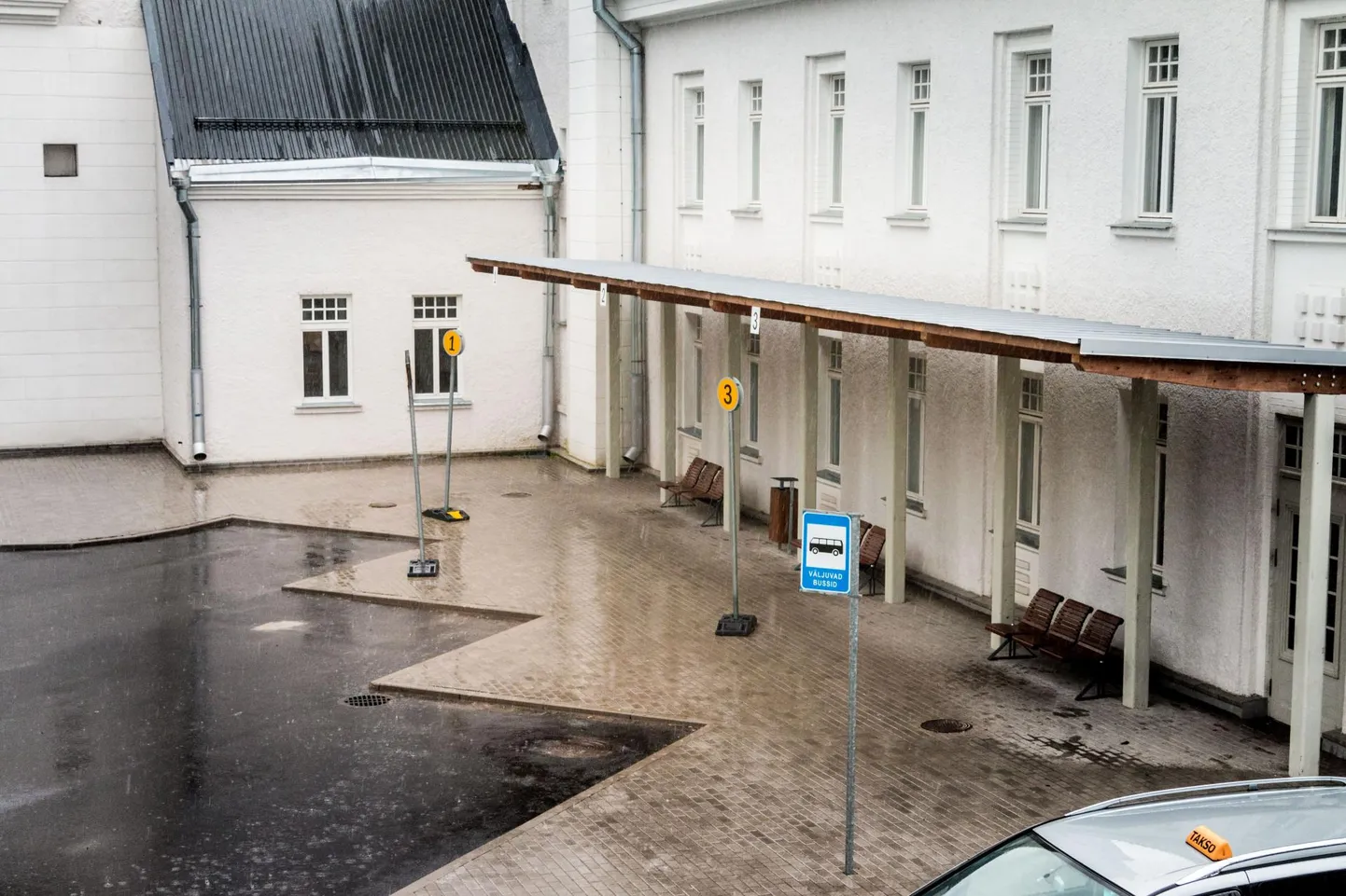 Valga jaamast saab ka edaspidi bussiga Tartu sõita.