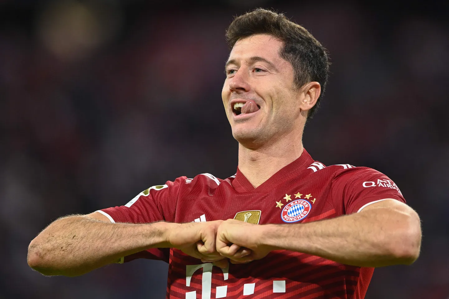 Väravamasin Robert Lewandowski.