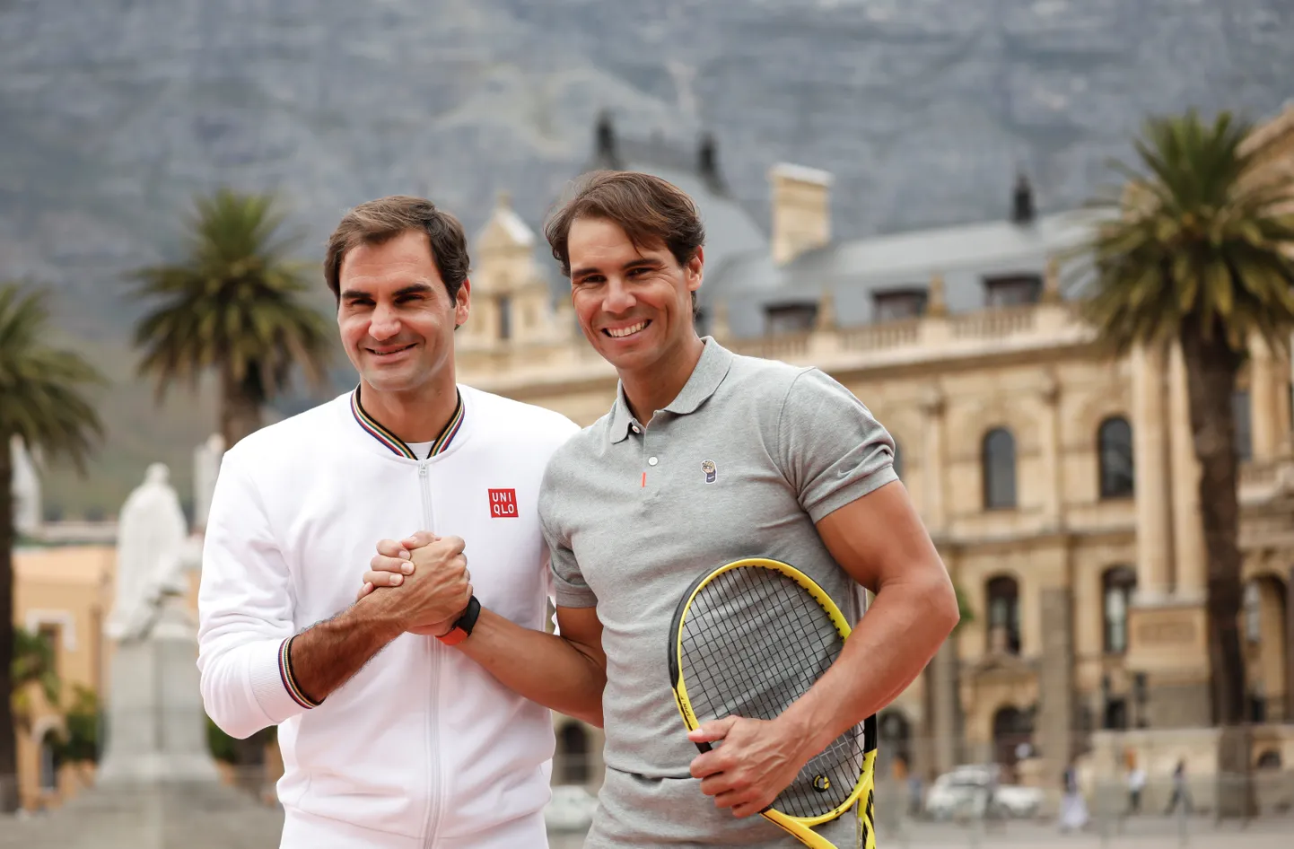 Tenisa leģendas Rodžers Federers un Rafaels Nadals