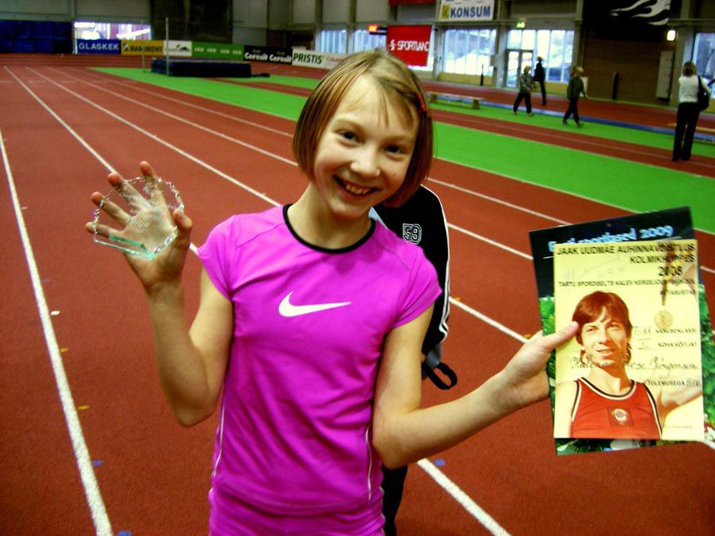 Helene-Terese Jürgenson võitis Jaak Uudmäe auhinnavõistlustel kolmikhüppes
11-aastaste tüdrukute arvestuses esikoha.