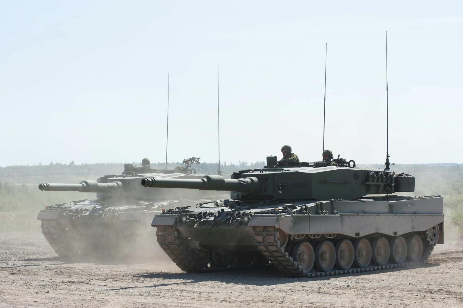 Kanada Leopardi tankid. 
