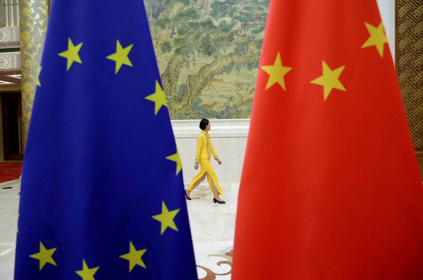Euroopa Liidu ja Hiina lipp. Foto on illustratiivne.
